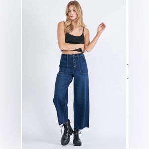Hidden Utility pocket cropped jeans